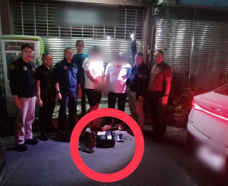 ตร.ไซเบอร์สกัดรถปล่อยคลื่นดักสัญญาณมือถือกลางกรุง รวบชาวจีน 2 รายพร้อมอุปกรณ์ อ้างไม่รู้ผิดกฎหมายไทย