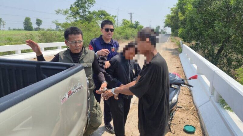 มุกดาหาร – ตำรวจรวบลุงวัย 53 ลักพาตัวน้องวัย 12 ปี หลังหลบหนีอยู่ป่านานนับเดือน