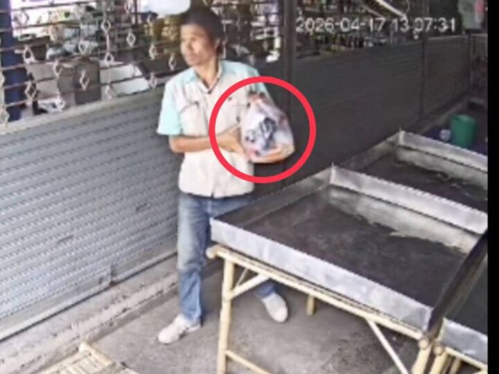 นครนายก – คลิปกล้องวงจรปิดจับภาพคนร้ายลักทรัพย์อาหารแปรรูป ที่เจ้าของร้านอาหารแปลรูป ได้จัดของตามที่ลูกค้าสั่งไว้ในราคา 420 บาท แต่มีชายแปลกหน้าเดินมาลักสินค้าแล้วหลบหนีไป