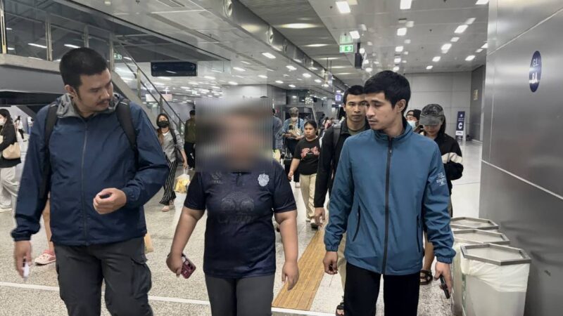 ไม่รอดคุก รวบสาวขายบัญชีม้าให้แก๊งคอลฯอ้างเป็นตำรวจซ้ำเติมเหยื่อถูกอายัดเงินตุ๋นเก็บค่าธรรมเนียม สูญเงินกว่าแสนบาท สารภาพได้ค่าเช่าบัญชี 500 บาท