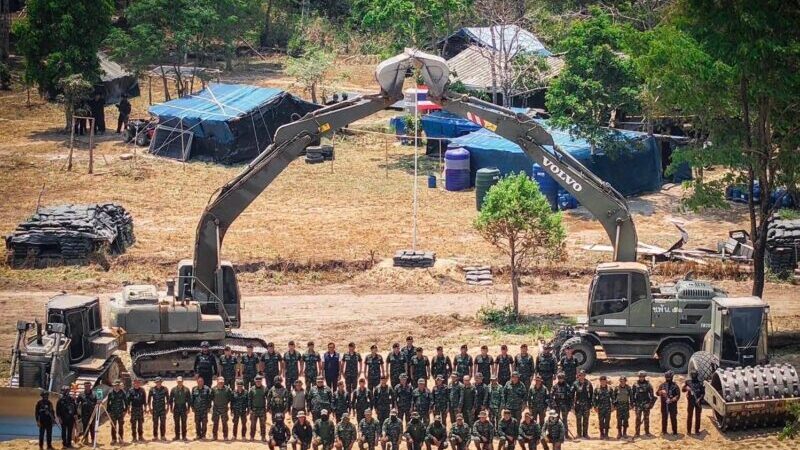 เส้นทางสายความมั่นคง เชื่อมโยงจิตวิญญาณของทหารกล้า เดินทางด้วยรถ-พิชิต ภูโคกใหญ่ 754 อ.น้ำยืน จว.อุบลราชธาน