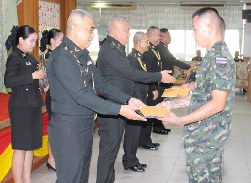 ลพบุรี – มณฑลทหารบกที่ 13 มอบเมล็ดพันธุ์พืช”โครงการทหารพันธุ์ดี” ให้กับพลทหารปลดประจำการ