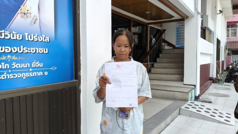 ปทุมธานี – หญิงวัย 44 ปีหวิดดับหลังถูกสายเคเบิลร่วงรัดคอจนรถจยย.ล้มกลางถนน