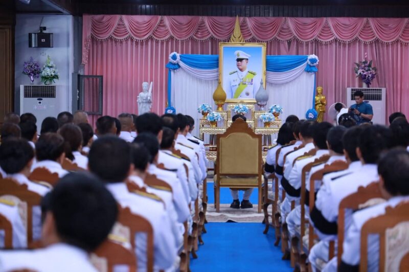 จังหวัดชลบุรี – จัดพิธีเจริญพระพุทธมนต์เฉลิมพระเกียรติสมเด็จพระเจ้าลูกเธอ เจ้าฟ้าทีปังกรรัศมีโชติ มหาวชิโรตตมางกูร สิริวิบูลยราชกุมาร เนื่องในโอกาสวันคล้ายวันประสูติ 29 เมษายน