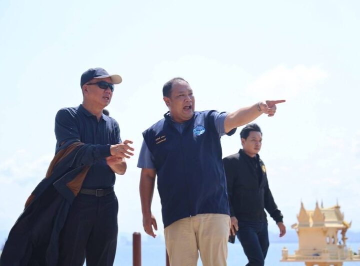 มหาดไทยลงพื้นที่เกาะสีชัง ติดตามแผนเพิ่มพื้นที่สีเขียว เตรียมปลูกเสริมป่ากว่า 367 ไร่