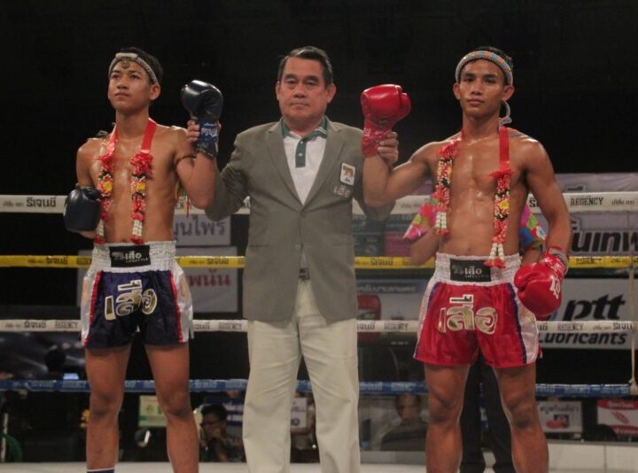 “หัสดี” ควงแขนเ “พรเพชร” เข้ารอบ 8 คนสุดท้าย ศึก “มวยรอบปูนเสือ มวยไทยพันธุ์แท้ ครั้งที่ 25” สาย A และ สาย B รอบ 16 คน นัดที่ 3