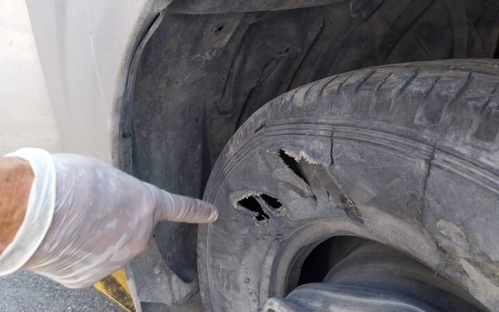 ปทุมธานี – สลดกระบะตกท่อร่องน้ำสะพาน เหล็กแทงทะลุท้องคนขับเสียชีวิต