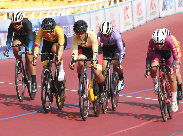 ศึกสองล้อลู่ประเทศไทยคึกคัก นักปั่นกว่า 200 คนร่วมชิงชัย