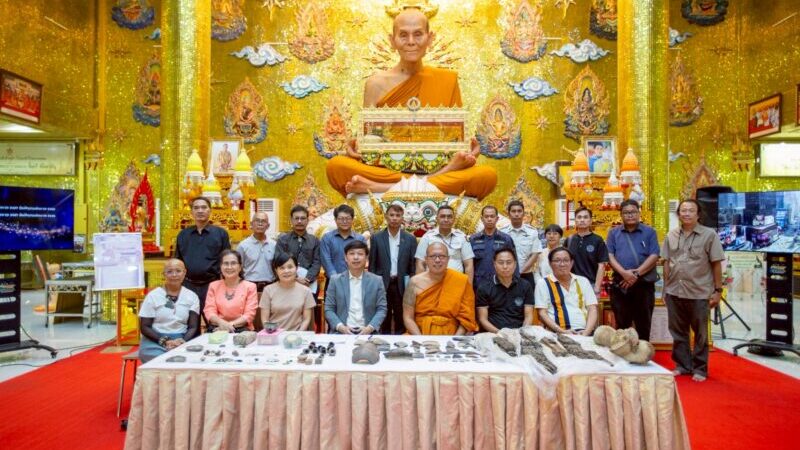ม.ศิลปากร ส่งมอบซากเรือโบราณ อายุ 1,200 ปี ชิ้นสำคัญในประวัติศาสตร์ วัดไผ่ล้อมพระอารามหลวง เตรียมเผยแพร่นครปฐมเมืองยิ่งใหญ่ยุคทวารวดี
