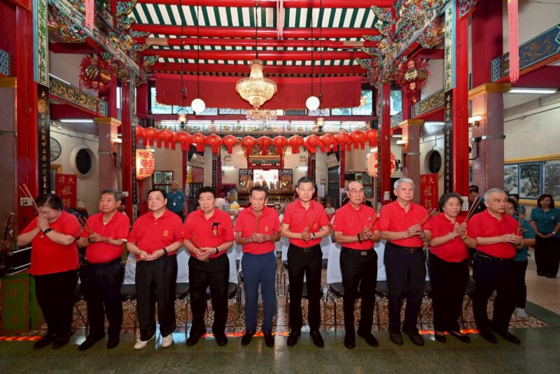 มูลนิธิป่อเต็กตึ๊ง ประกอบพิธีจุดเทียนเปิดงานฉลองบรรลุธรรมหลวงปู่ไต้ฮง ประจำปี 2569