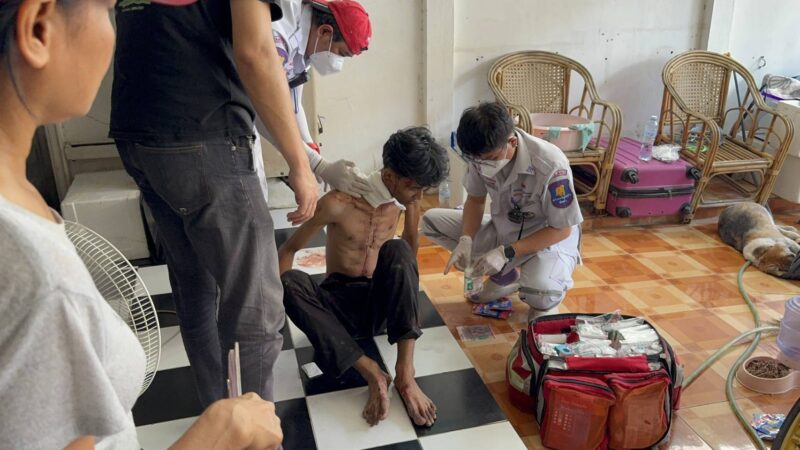 หนุ่มวัย 20 เครียด สุนัขบีเกิลสุดรักตาย ใช้มีดทำร้ายตัวเองบาดเจ็บสาหัส