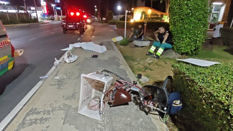 ปทุมธานี – สลดเก๋งซิ่งพุ่งชนจักรยานดับคาทางเท้าแล้วหนีวงจรปิดจับภาพได้