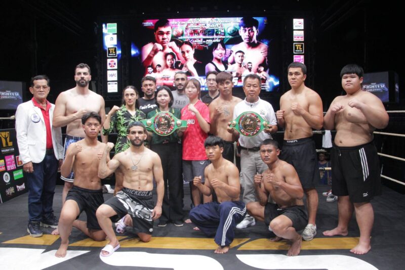  “ร่างกายพร้อม พิกัดผ่าน”ขุนพลกำปั้นที่จะขึ้นชกในรายการ “THE FIGHTER EVOLUTION”ตรวจร่างกายฉลุย และชั่งน้ำหนักผ่านในพิกัด”เสี่ยเอี๊ยง” โปรโมเตอร์ทวีสิน เหล่าสุวรรณวัฒน์ แห่ง TL BOXING PROMOTION จัดใหญ่ฉลอง “วันแรงงานแห่งชาติ” มวยเด็ดรับ”เมษามหาสงกรานต์” กับคู่มวยสากลสุดเดือด 5 คู่ชิงเข็มขัด WBC Asia 2 เส้น พร้อมสีสันคู่มวยสตรีทไฟท์กติกายกเดียว 3 คู่ วันเสาร์ที่ 2 พ.ค. 69 ที่ เวทีมวย World Siam Stadium 