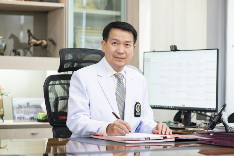 ศ.นพ.ปิยะมิตร ศรีธรา อธิการบดีมหาวิทยาลัยมหิดล เผย มหาวิทยาลัยมหิดล พร้อมสนับสนุนการเสนอตัวจัดกีฬายูธโอลิมปิกเกมส์ ปี 2030 ของไทย อย่างเต็มที่