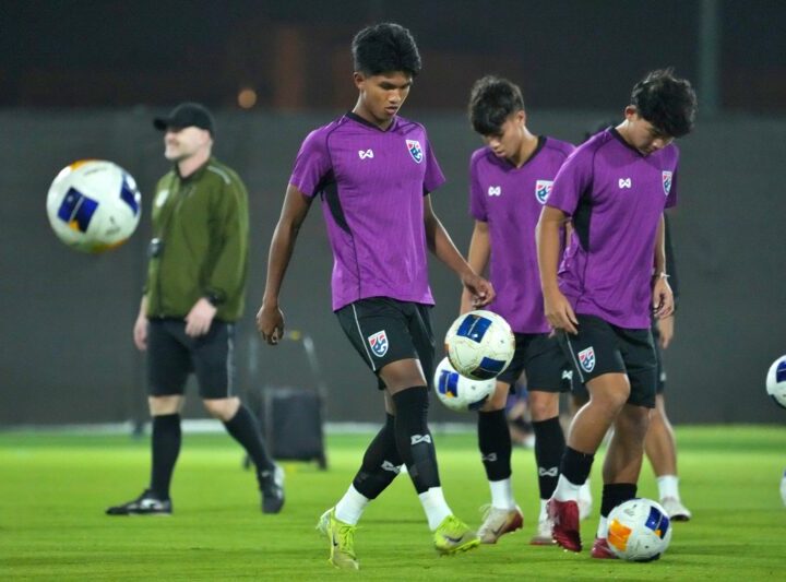 ทีมชาติไทย U17 ซ้อมก่อนเจอ ทาจิกิสถาน, เพชรายุธ กำชับทีมต้องมีสมาธิเพื่อคว้าชัยเกมแรก