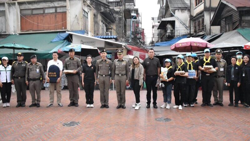 พล.ต.ต.ชัยกฤต นำคณะลงพื้นที่เยี่ยมผู้ป่วยติดเตียง ชุมชนริมคลองโอ่งอ่าง–สะพานหัน พร้อมรับฟังปัญหาประชาชน เร่งยกระดับคุณภาพชีวิตและความปลอดภัยในชุมชน