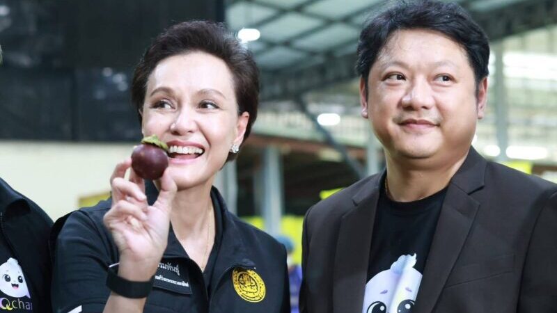 รองนายกฯ ศุภจี ลงพื้นที่จันทบุรี ติดตามมาตรการบริหารจัดการผลไม้เชิงรุก กำชับทุกฝ่ายเฝ้าระวังสถานการณ์มังคุดที่จะออกสู่ตลาดจำนวนมากกลางเดือนพฤษภาคมนี้ พร้อมผลักดัน พ.ร.บ.ผลไม้ เป็นกฎหมายหลักสร้างเสถียรภาพราคาในระยะยาว