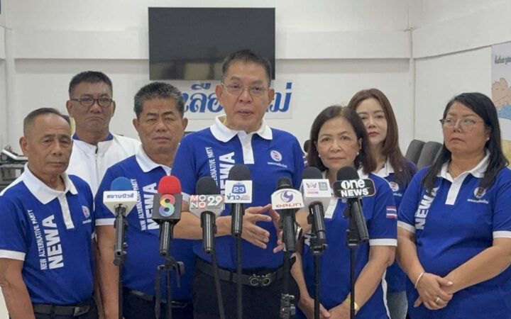 “ราเชน” หนุนรัฐบาลกู้เงิน 4 แสนล้าน กระตุ้นเศรษฐกิจ ชี้ทุกยุครัฐบาลต้องกู้ตามสถานการณ์ พร้อมจี้ทบทวนฟรีวีซ่า หลังพบหนุ่มจีนพกปืนขับรถคว่ำ ซุกคลังแสง-ซีโฟร์-เสื้อคล้ายระเบิดพลีชีพ คาดเตรียมก่อเหตุ