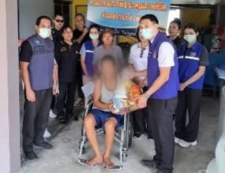 “นายกน้ำพุ” ห่วงใยผู้สูงอายุ-กลุ่มเปราะบาง สั่งเร่งช่วยเหลือเชิงรุก ลงพื้นที่มอบถุงยังชีพบรรเทาความเดือดร้อนชาวมาบไผ่