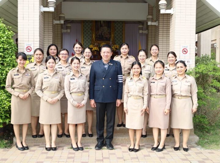 พิษณุโลกอบจ.พิษณุโลก จัดพิธีประดับอินทรธนูและกล่าวให้โอวาทแก่ข้าราชการบรรจุใหม่ที่ได้รับการบรรจุและแต่งตั้ง กรณีที่มีเหตุพิเศษที่ไม่จำเป็นต้องสอบแข่งขันฯ