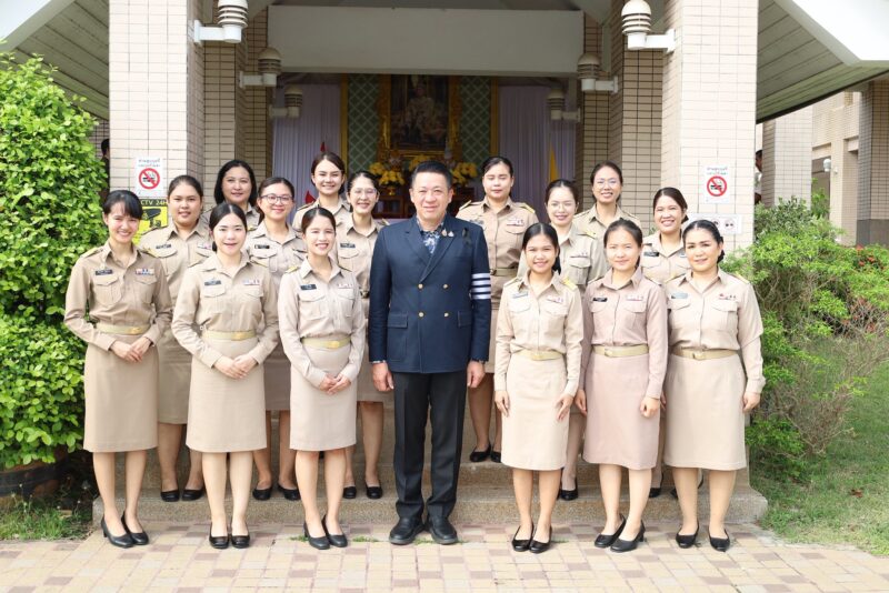 พิษณุโลกอบจ.พิษณุโลก จัดพิธีประดับอินทรธนูและกล่าวให้โอวาทแก่ข้าราชการบรรจุใหม่ที่ได้รับการบรรจุและแต่งตั้ง กรณีที่มีเหตุพิเศษที่ไม่จำเป็นต้องสอบแข่งขันฯ