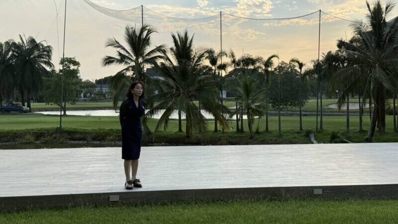 เศรษฐีนีช้ำ! ทุ่ม 300 ล้าน ซื้อบ้าน หวังชมวิวสนามกอล์ฟย่านบางพลี สุดท้ายได้ “ตาข่าย-ต้นไม้” บังมิด เครียดจนป่วยซึมเศร้า จี้สนามกอล์ฟ แก้ไขให้เหมือนเดิม
