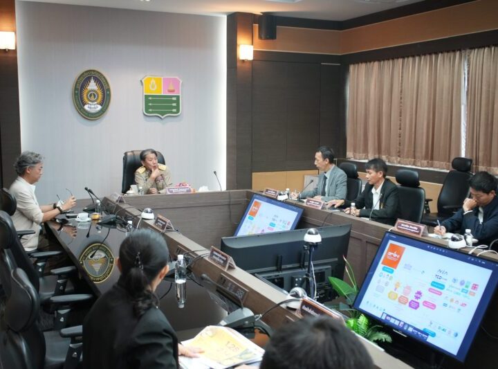 จ.จันทบุรีผลักดันจัดตั้งศูนย์ Fruit Processing Center เพื่อยกระดับอุตสาหกรรมผลไม้ไทย ยืดอายุผลผลิตก่อนส่งออกตลาดจีนและเพิ่มมูลค่าด้วยการแปรรูป