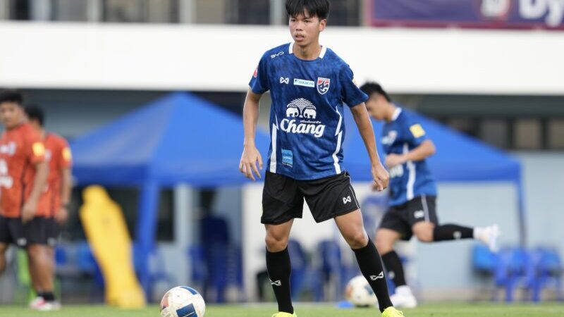 ทีมชาติไทย U19 ซ้อมเช้าเย็น เตรียมลุยศึกชิงแชมป์อาเซียน 2026, “ภูมิรพี” เผยสไตล์โค้ชโบ้โฟกัสเกมรับ ช่วยผู้รักษาประตูทำงานง่ายขึ้น