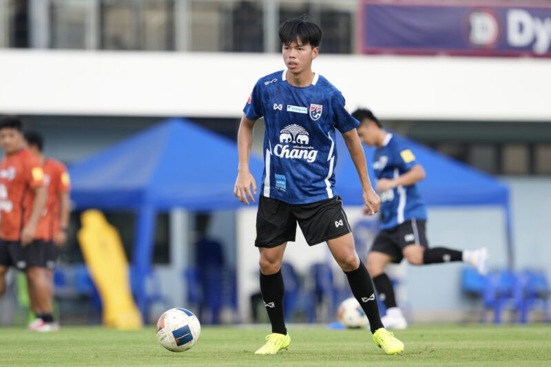 ทีมชาติไทย U19 ซ้อมเช้าเย็น เตรียมลุยศึกชิงแชมป์อาเซียน 2026, “ภูมิรพี” เผยสไตล์โค้ชโบ้โฟกัสเกมรับ ช่วยผู้รักษาประตูทำงานง่ายขึ้น