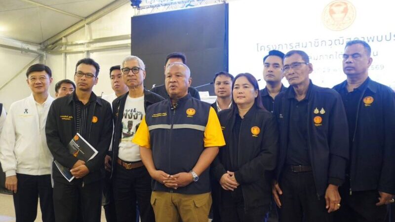 “รองเกรียง” นำทีมสมาชิกวุฒิสภาลุยหาดคึกคัก-ศูนย์การแพทย์เขาหลัก รับฟังปัญหาเชิงลึก ทั้งการจัดการน้ำท่วม วิกฤตชายฝั่งเซาะ ทุนต่างชาติแฝงตัวและการท่องเที่ยว เพื่อสะท้อนเสียงชาวบ้านสู่การแก้ไขระดับชาติ