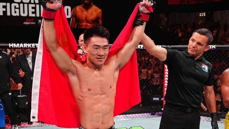 โลมา ฝันสลายพ่ายซับมิชชัน อโมริม ยกแรก ศึก UFC มาเก๊า