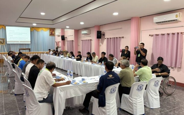 ประชาชนยังรอคำตอบ จากการประชุมชี้แจงกรณีการจัดงาน อ่างทอง มินิมาราธอน 2025 ครั้งที่ 1 หลังเกิดกระแสตั้งข้อสังเกตและปัญหาหลายด้านหลังจบงาน
