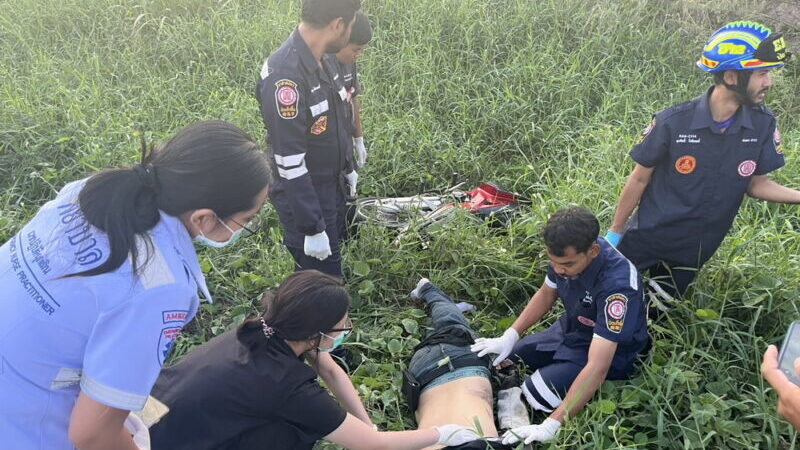 อ่างทอง – ดับสลดสิบเอกวัย34ปีประสพอุบัติเหตุรถจักรยานยนต์ล้มเสียชีวิตคาที่ริมถนนสายเอเชีย