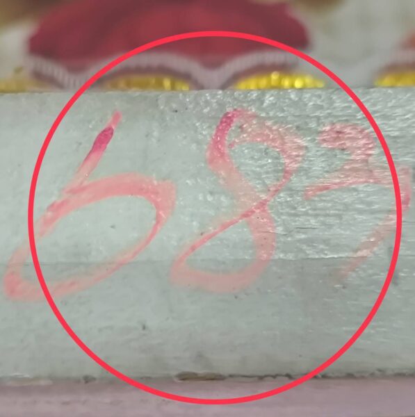 นครนายก – โค้งสุดท้ายหนุ่มใหญ่พร้อมญาติเดินทางจากต่างจังหวัดเข้าพิธีนอนโลงศพต่อดวงชะตาชีวิต พร้อมส่องเลขเด็ดขอบโลงใกล้วันหวยออก