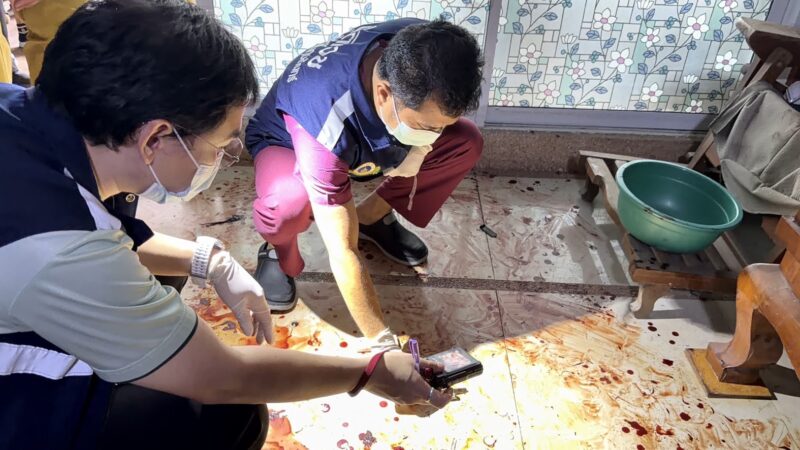 ผงะพบศพชายในบ้านพักเจอกองเลือดสะเต็มบ้านสุดท้ายได้วงจรปิดเป็นคำตอบ