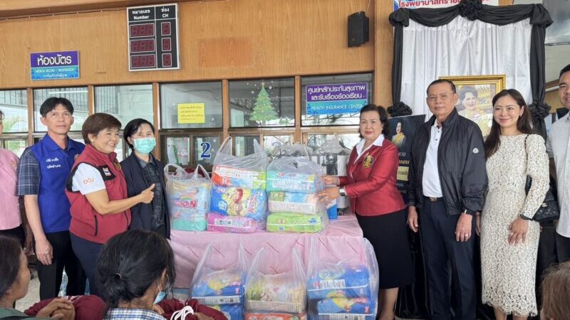 กำแพงเพชร “สภาสังคมสงเคราะห์ฯ ภาค 7 ผนึกกำลัง สส.สุรสิทธิ์และกำนันต้น ลงพื้นที่เติมสุขมอบความช่วยเหลือชาวทรายทองวัฒนา อ.ทรายทองวัฒนา จ.กำแพงเพชร“