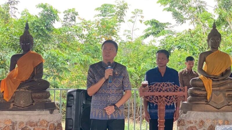อำเภอคลองเขื่อน จัดกิจกรรมตามโครงการ “บวร ร้อยใจ สวมผ้าไทยใส่บาตร วัด ประชา รัฐ สร้างสุข”