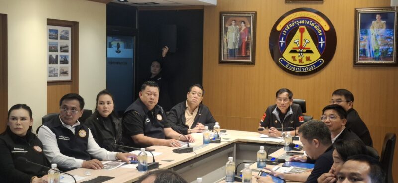 ปทุมธานี – รฟท. รับปากแก้ด่วน บิ๊กแจ๊สนายกยุทธ นำทีมเจรจาจบสวย คืนสภาพทางน้ำ ชดใช้บ้านพัง สยบวิกฤตรถไฟความเร็วสูงคลองหลวง