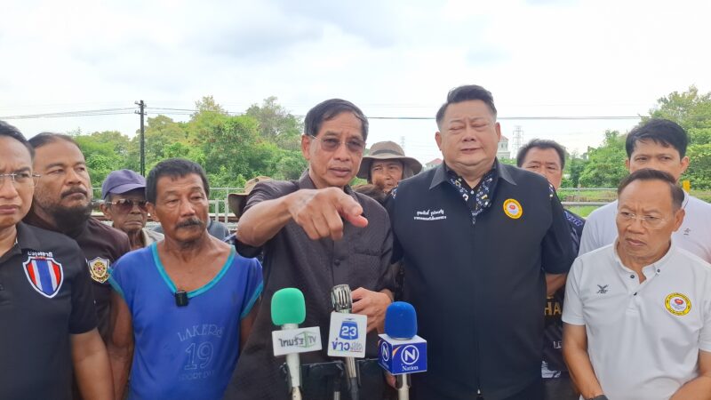 ปทุมธานี – ช่วยทันที่ นายกแจ๊ส ควักเงินส่วนตัวลุยขุดทางน้ำ ป้องชาวปทุมหมื่นหลังคาเรือนจมบาดาล