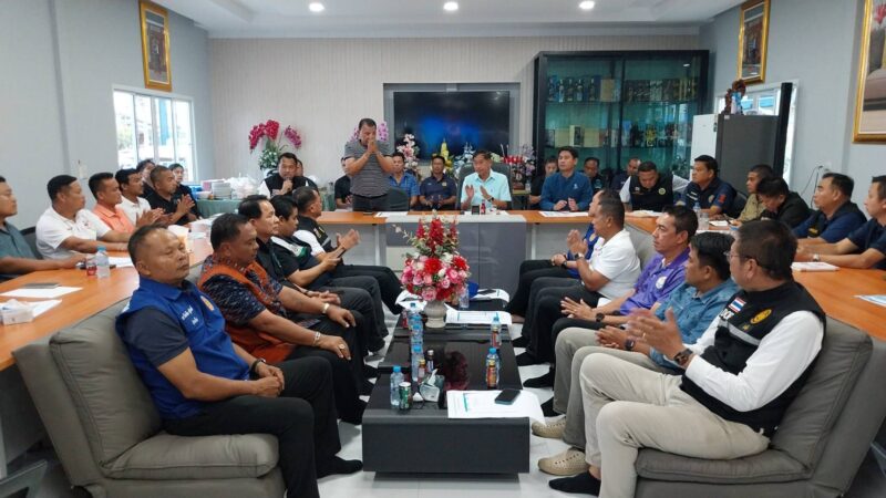ปทุมธานี – นายกแจ๊ส เร่งรับมือฤดูกาลน้ำหลาก หวั่นประตูระบายน้ำ คลองขุดใหม่ เสร็จไม่ทัน เตรียมแผนสำรองช่วยชาวลาดหลุมแก้ว