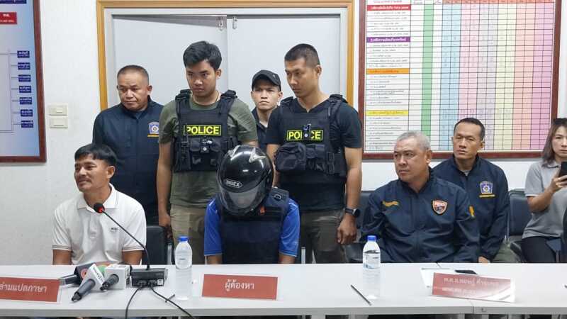 ปทุมธานี – ผบช.ภ.1แถลงรวบหนุ่มเมียนมาสุดเหี้ยมค้อนทุบหัวฆ่าเพื่อนร่วมชาติ 15 แผล หมกบ้านพักลาดหลุมแก้ว