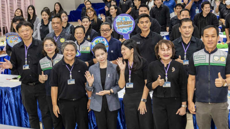 พิษณุโลกอบจ.พิษณุโลก จัดสัมมนาการบริหารจัดการขยะมูลฝอยและสิ่งปฏิกูลอันตราย พร้อมเตรียมนำขยะมูลฝอยไปกำจัดอย่างถูกหลักวิชาการ สนับสนุนนโยบาย “จังหวัดสะอาด”