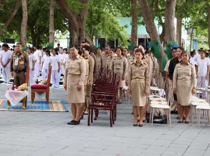 ผู้ว่าฯ สิงห์บุรี นำพสกนิกรทุกหมู่เหล่า ร่วมขับเคลื่อนโครงการพระราชดำริ ธรรมนาวา “วัง” ถวายเป็นพระราชกุศลฯ ณ โรงเรียนสิงหพาหุ ประสานมิตรอุปถัมภ์