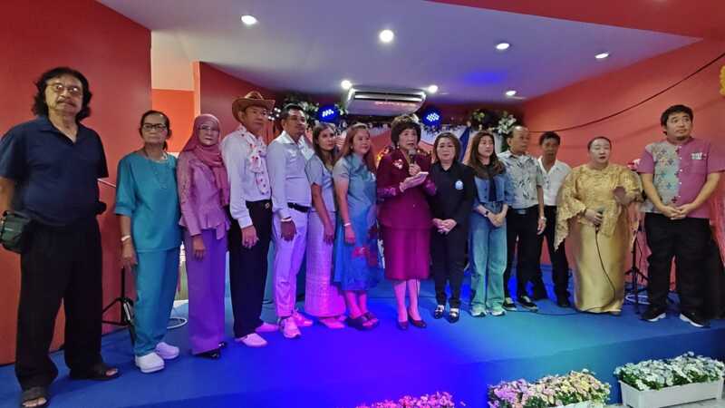 เปิดตัว “ชมรมรุ่นใหญ่วัยเก๋า” สุดคึกคัก ชาวทุ่งครุรวมพลังสร้างสังคมแห่งความสุข ย้ำอายุเป็นเพียงตัวเลข