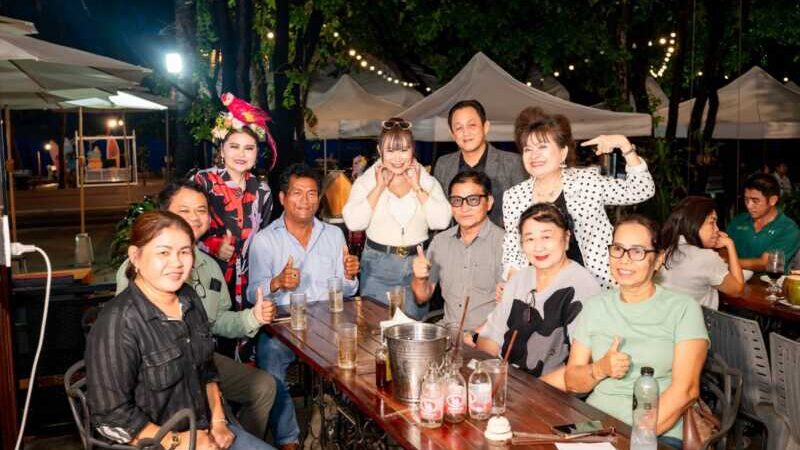 “ดร.จิต” เปิดร้าน “อิ่มอกอิ่มใจ ปราณบุรีซีฟู๊ด” ต้อนรับกองประกวด Mister National Universe 2026 สร้างสีสันระดับโลก ณ ประจวบคีรีขันธ์