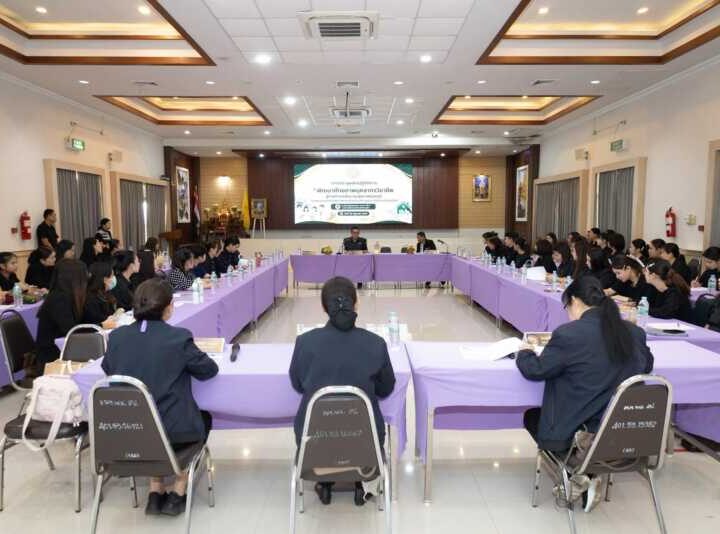พิษณุโลก อบจ.พิษณุโลก จัดประชุมเชิงปฏิบัติการพัฒนาบุคลากรวิชาชีพ รพ.สต.ในสังกัดฯพ เพื่อเน้นการให้บริการเชิงรุก