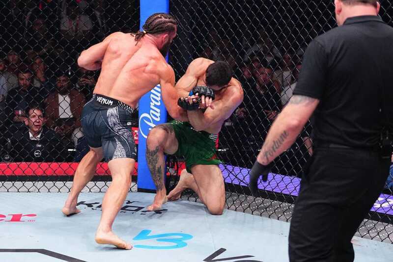 ฟิซิเยฟ จระเข้ฟาดหางก่อนถล่ม ตอร์เรส จอดยก 2 ศึก UFC บากู