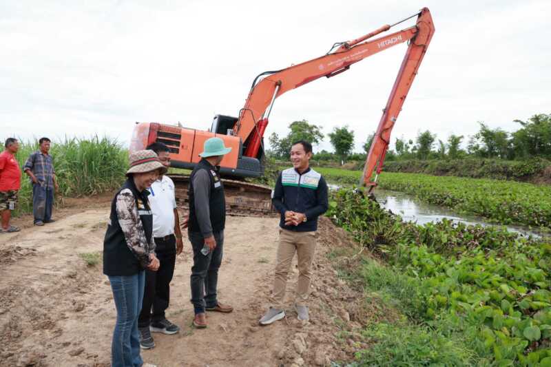 พิษณุโลก อบจ.พิษณุโลก ส่งเครื่องจักรกลเร่งขุดลอกคลองคนที ต.หนองกุลา อ.บางระกำ เตรียมพร้อมรับมือป้องกันน้ำท่วมพื้นที่เกษตรในช่วงฤดูฝน