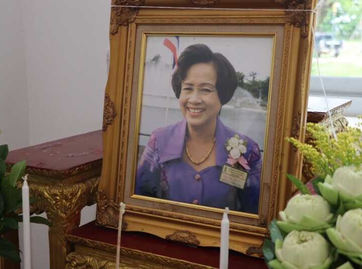 ครอบครัวรัตนากรร่วมทำบุญใหญ่ ครบรอบ 28 ปี การจากไปของ “แม่แดง นราภรณ์”
