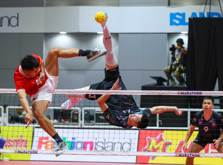 เปิดศึกตะกร้อ ม.ว.ก. ครั้งที่ 47 คู่เปิดสนาม “ทหารอากาศ” แชมป์เก่าพลาดท่า โดน “ราชนาวี” พลิกแซง 2-1 ทีม